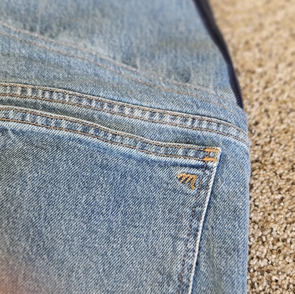 Madewell Maternaty Medium Wash Blue Jeans - Picture 8 of 12